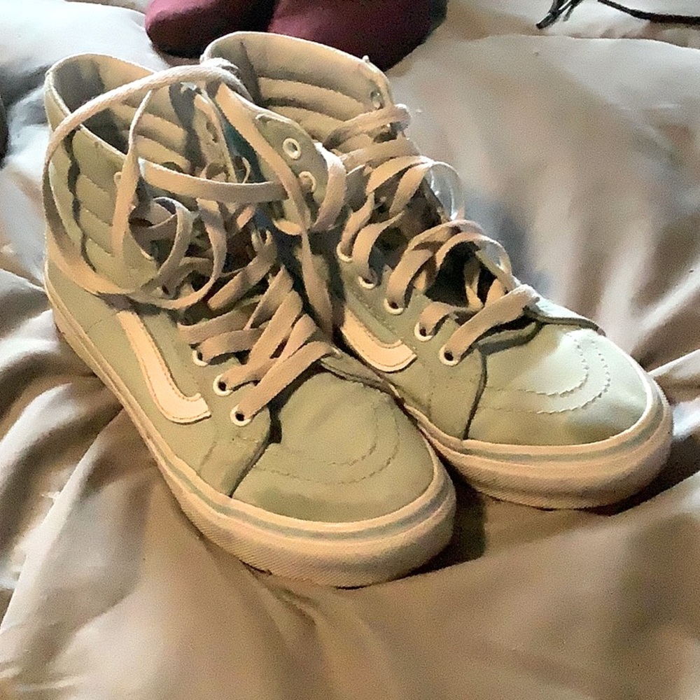 🌿Baby Blue Hi Tops🌿
